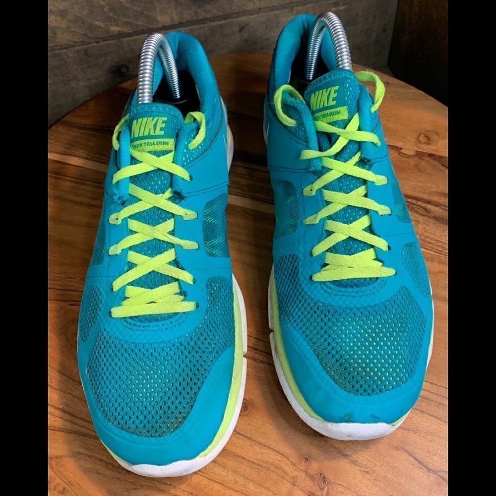 Nike flex, Sz 8.5 ladies.  Inv 5055